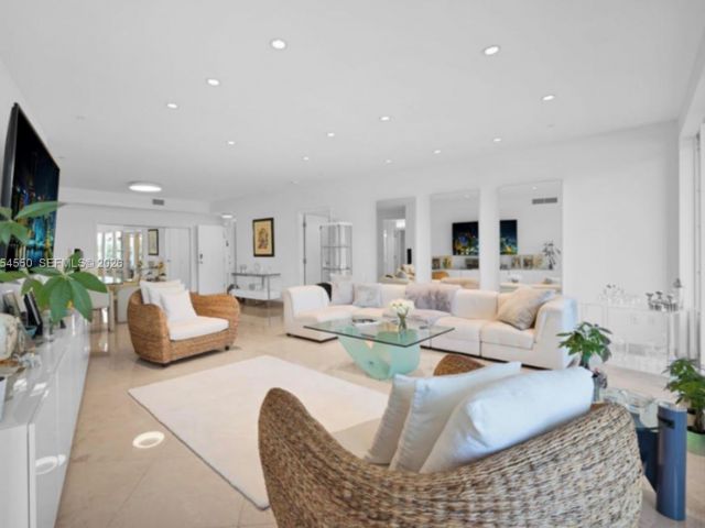 Продажа квартиры #403 - фото 7293414