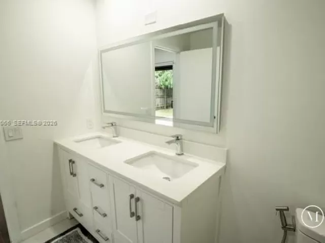 Продажа дома по адресу 10210 SW 133rd Ct - фото 7329246