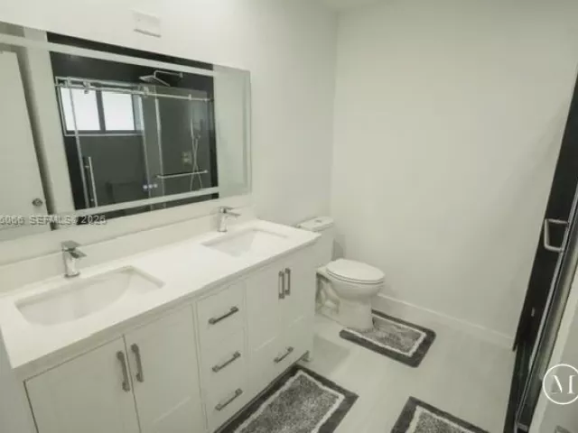 Продажа дома по адресу 10210 SW 133rd Ct - фото 7329248