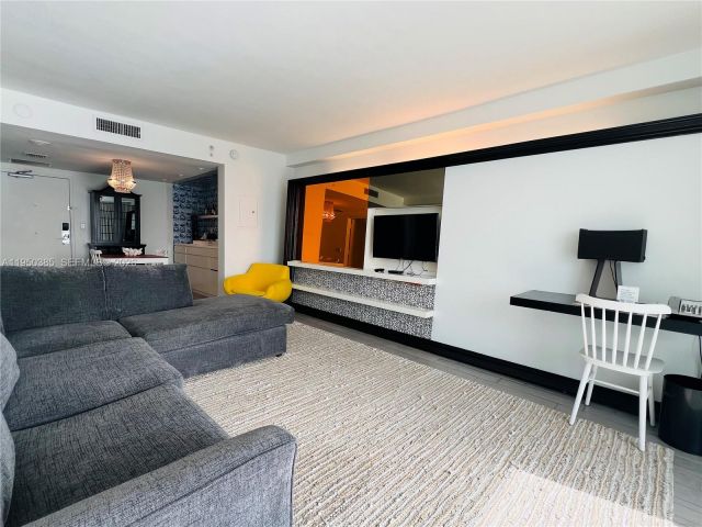 Продажа квартиры #910 - фото 7293623