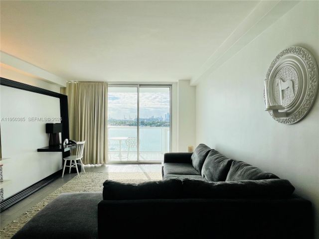 Продажа квартиры #910 - фото 7293624