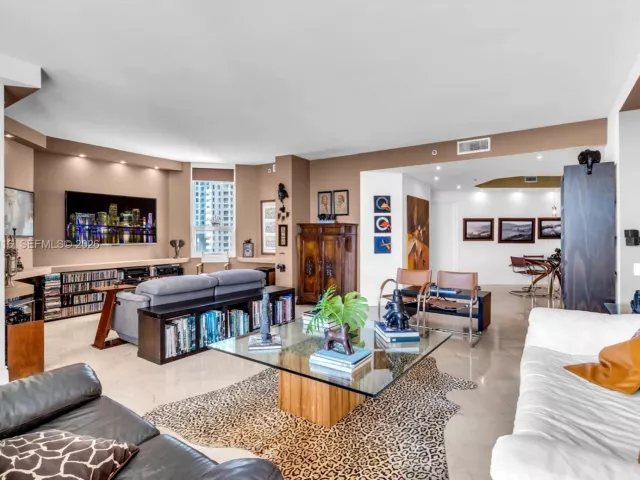 Продажа квартиры #1808 - фото 7371111