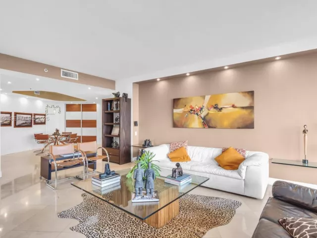 Продажа квартиры #1808 - фото 7371112