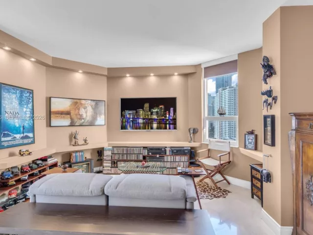 Продажа квартиры #1808 - фото 7371114