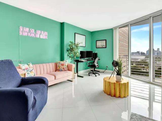 Продажа квартиры #2616 - фото 7294401