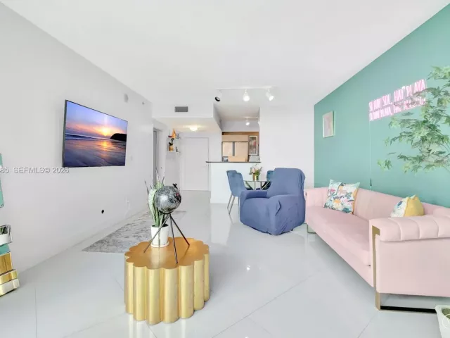 Продажа квартиры #2616 - фото 7294403