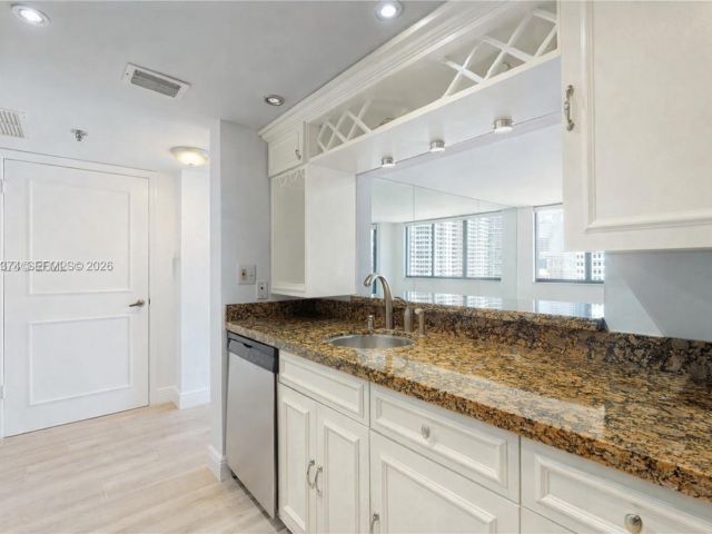 Квартира в аренду номер1111 - фото 7469770