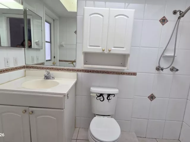 Продажа дома по адресу 8755 SW 53rd Street - фото 8977308