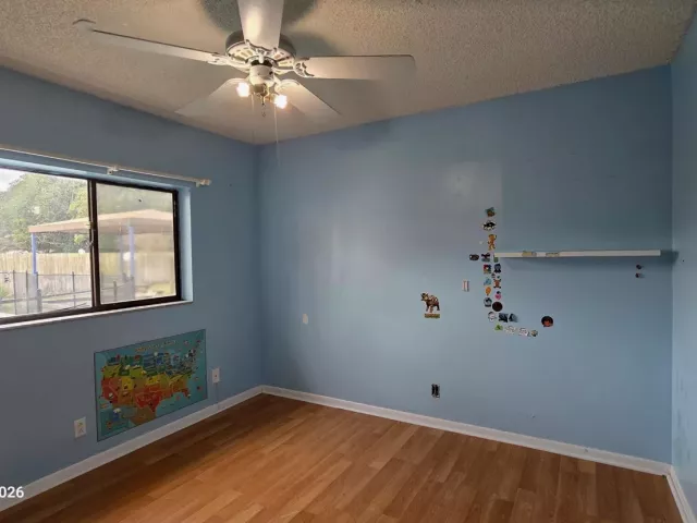 Продажа дома по адресу 8755 SW 53rd Street - фото 8977311
