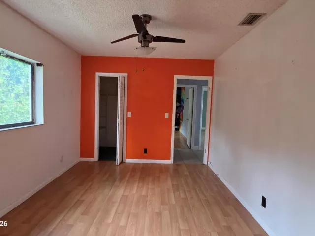 Продажа дома по адресу 8755 SW 53rd Street - фото 8977316