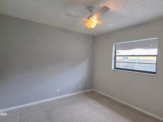 Продажа дома по адресу 8755 SW 53rd Street - фото 8977322