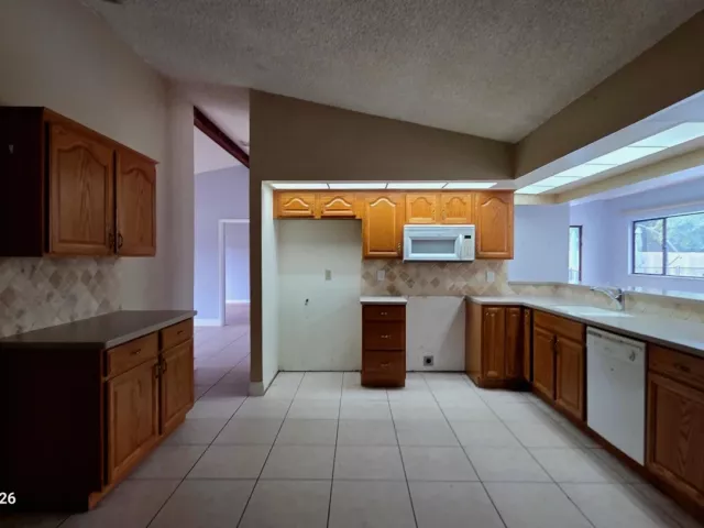 Продажа дома по адресу 8755 SW 53rd Street - фото 8977299