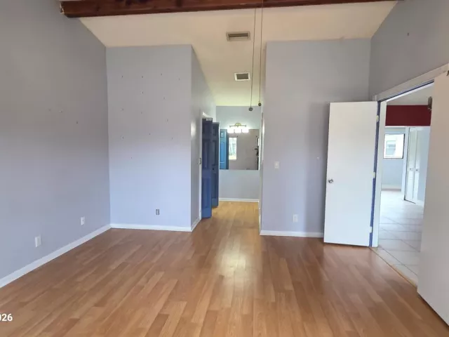 Продажа дома по адресу 8755 SW 53rd Street - фото 8977306