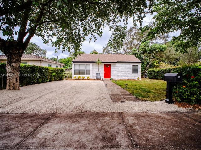 Дом в аренду по адресу 1500 NW 3rd Ave . - фото 7496258