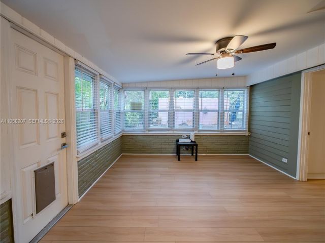 Дом в аренду по адресу 1500 NW 3rd Ave . - фото 7496266