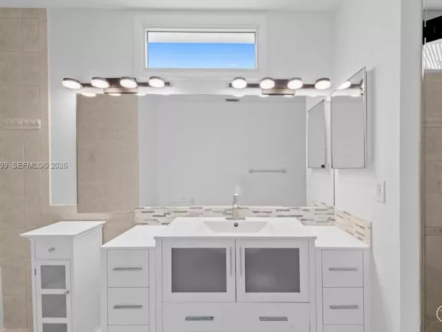 Продажа дома по адресу 2560 Bass Way - фото 7535665