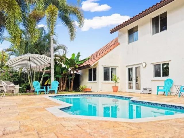 Продажа дома по адресу 2560 Bass Way - фото 7535673