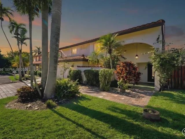 Продажа дома по адресу 2560 Bass Way - фото 7535657