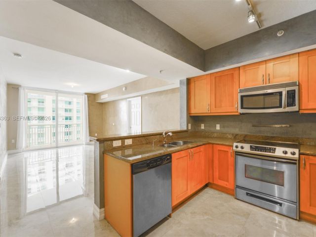 Квартира в аренду номер1408E - фото 7429181