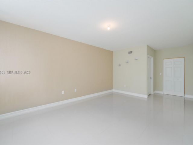 Квартира в аренду номер1408E - фото 7429185