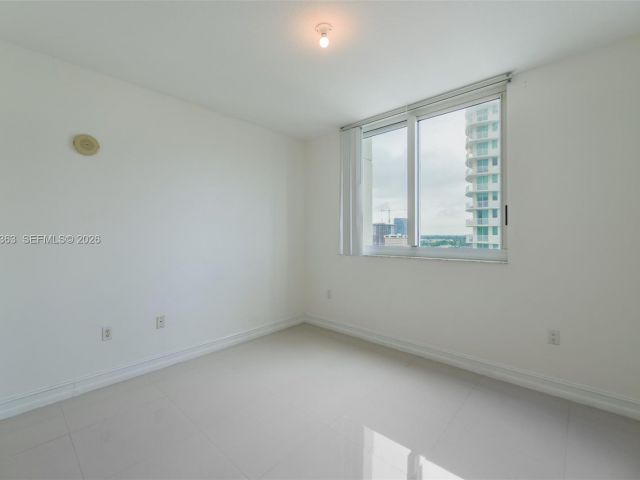 Квартира в аренду номер1408E - фото 7429188