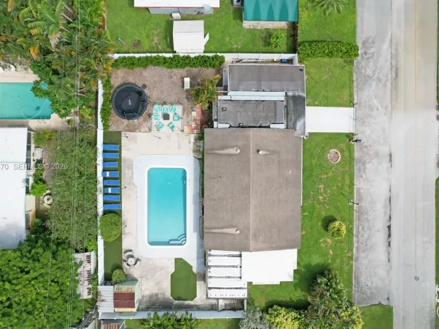 Продажа дома по адресу 2217 NW 4th Ave - фото 7301623