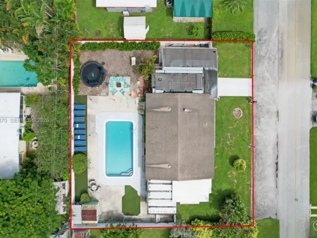 Продажа дома по адресу 2217 NW 4th Ave - фото 7301624