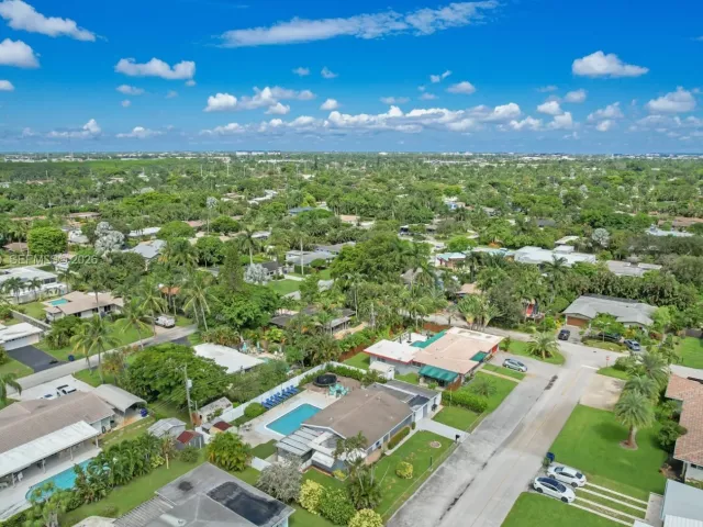 Продажа дома по адресу 2217 NW 4th Ave - фото 7301625