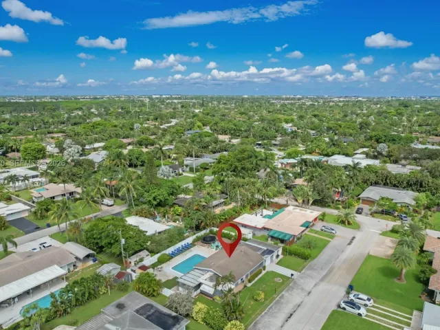 Продажа дома по адресу 2217 NW 4th Ave - фото 7301626