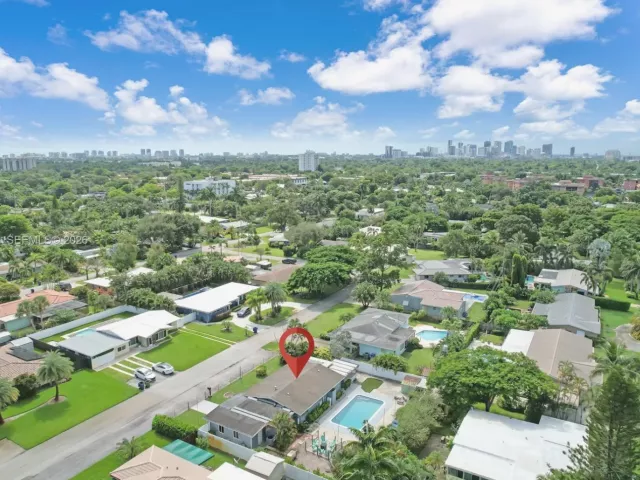 Продажа дома по адресу 2217 NW 4th Ave - фото 7301630