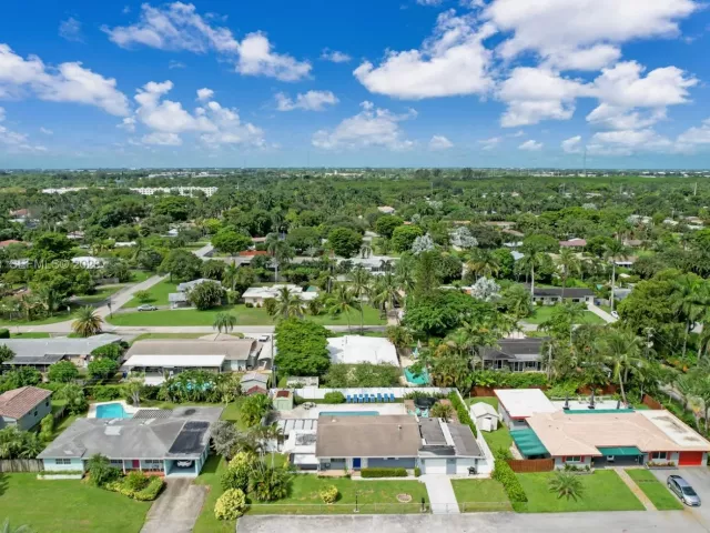 Продажа дома по адресу 2217 NW 4th Ave - фото 7301633