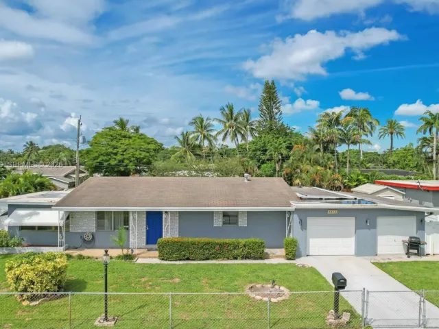 Продажа дома по адресу 2217 NW 4th Ave - фото 7301620