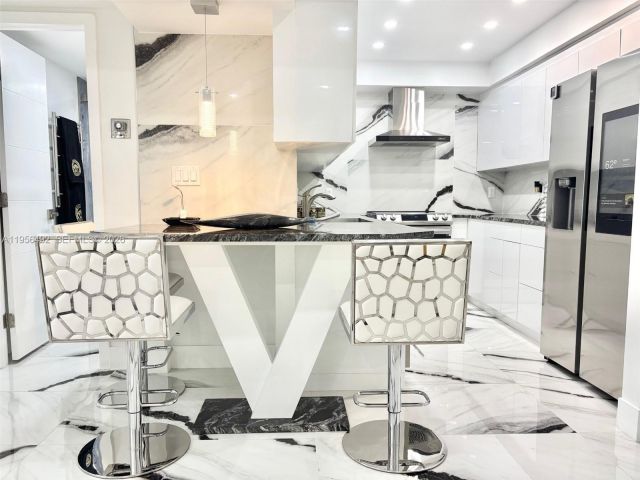 Продажа квартиры #15B - фото 7447432