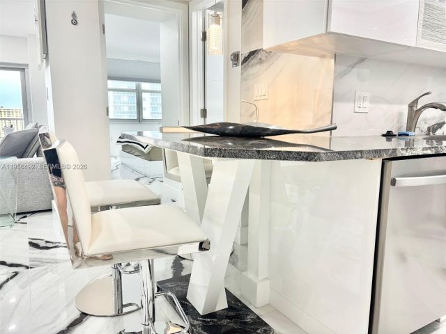 Продажа квартиры #15B - фото 7447433