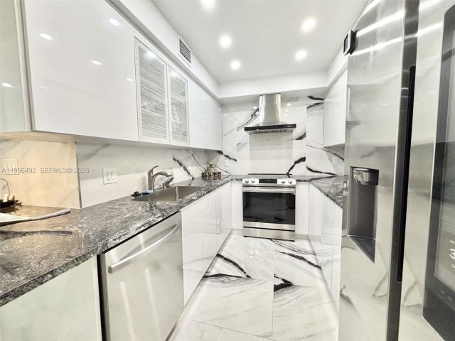 Продажа квартиры #15B - фото 7447434