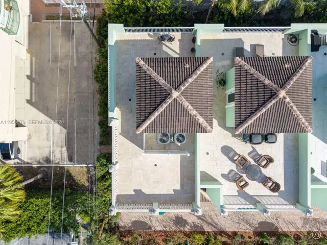 Продажа дома по адресу 430 Sunset Dr - фото 7307004