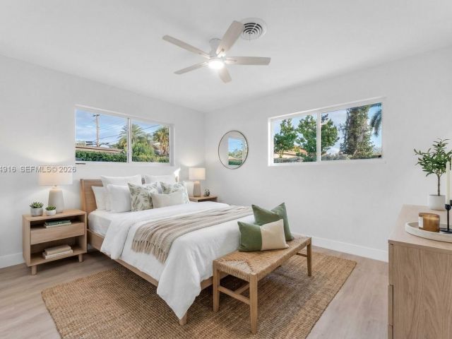 Продажа дома по адресу 2144 NE 61st Ct - фото 7482412