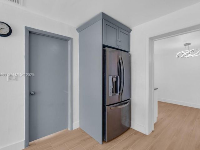 Дом в аренду по адресу 1101 NE 24th Ct - фото 7299204