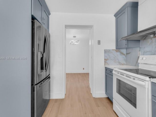 Дом в аренду по адресу 1101 NE 24th Ct - фото 7299205