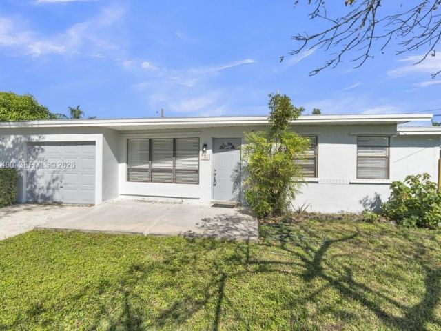 Дом в аренду по адресу 1101 NE 24th Ct - фото 7299210