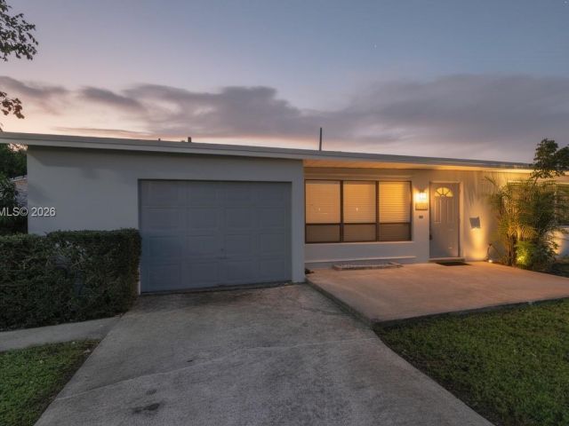 Дом в аренду по адресу 1101 NE 24th Ct - фото 7299212