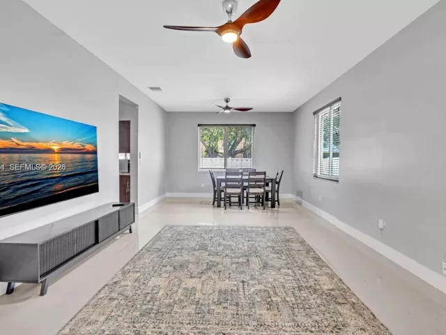 Дом в аренду по адресу 10301 Panama St 0 - фото 7301807