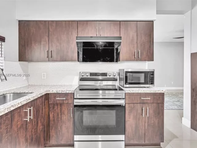 Дом в аренду по адресу 10301 Panama St 0 - фото 7301797