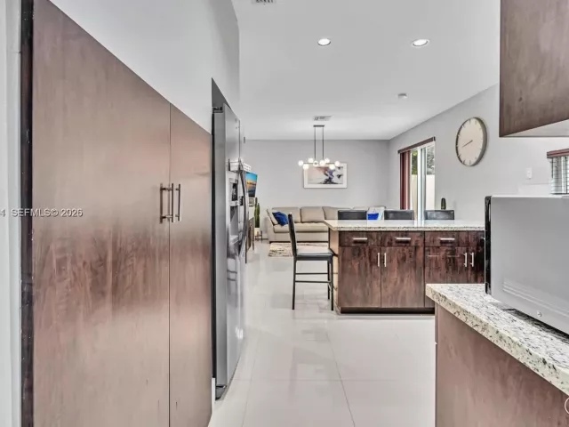 Дом в аренду по адресу 10301 Panama St 0 - фото 7301801