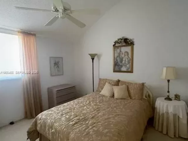 Продажа дома по адресу 20408 NE 34th Ct 21 - фото 7301740