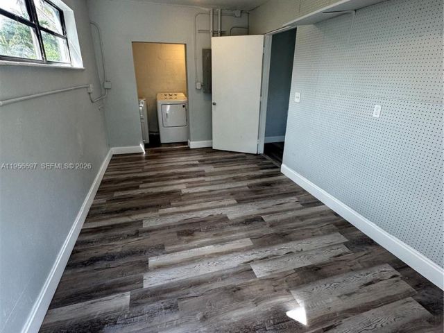 Дом в аренду по адресу 1306 NW 11th Pl - фото 7462932