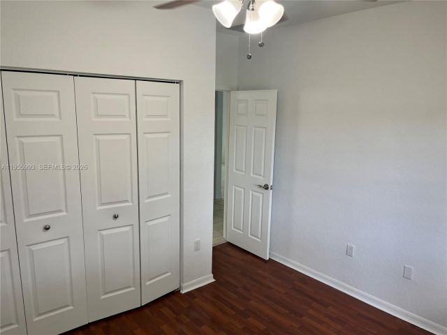 Дом в аренду по адресу 12997 SW 219th Ter 12997 - фото 7336648