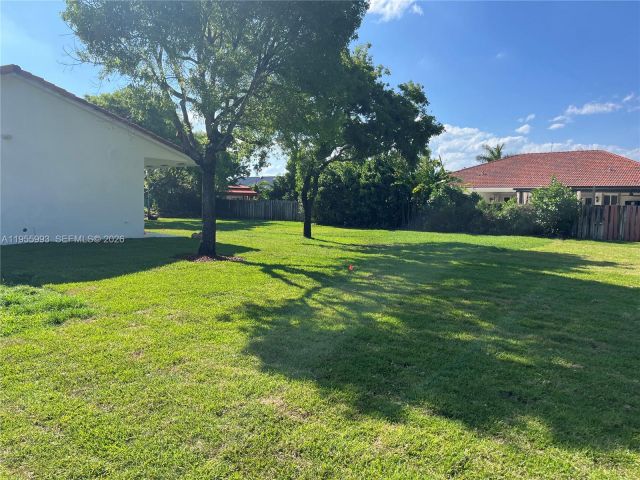 Дом в аренду по адресу 12997 SW 219th Ter 12997 - фото 7336657