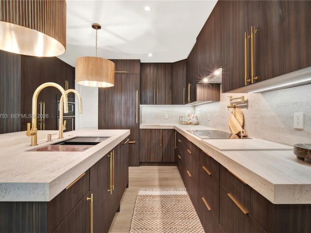 Продажа дома по адресу 600 San Antonio Ave - фото 7470688