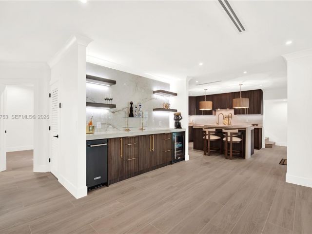 Продажа дома по адресу 600 San Antonio Ave - фото 7470698